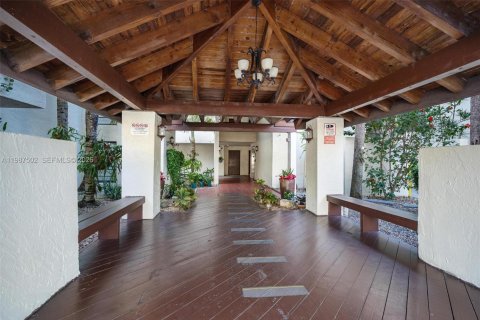 Купить кондоминиум в Майами, Флорида 2 спальни, 124.49м2, № 2051782 - фото 7