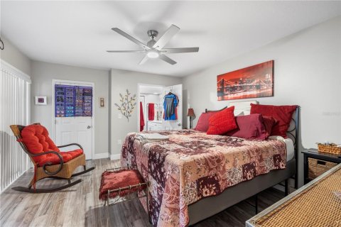 Townhouse in Palm Harbor, Florida 2 bedrooms, 124.86 sq.m. № 2383602 - photo 20