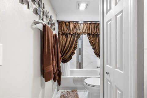 Townhouse in Palm Harbor, Florida 2 bedrooms, 124.86 sq.m. № 2383602 - photo 16
