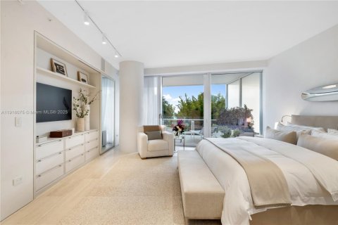 Condo in Surfside, Florida, 4 bedrooms № 1974283 - photo 8