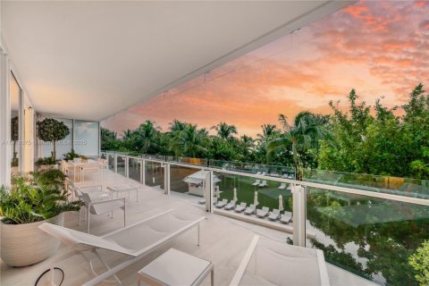 Condo in Surfside, Florida, 4 bedrooms № 1974283 - photo 4