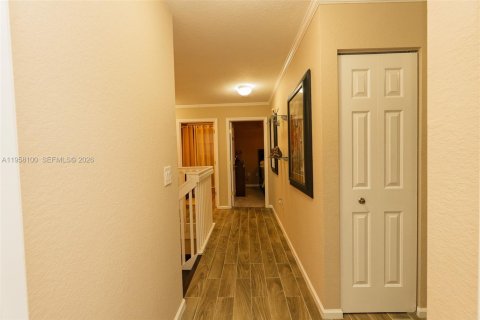 House in Miramar, Florida 6 bedrooms, 296.54 sq.m. № 2045793 - photo 24