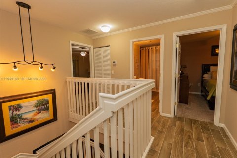 House in Miramar, Florida 6 bedrooms, 296.54 sq.m. № 2045793 - photo 22