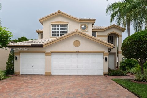 House in Miramar, Florida 6 bedrooms, 296.54 sq.m. № 2045793 - photo 3