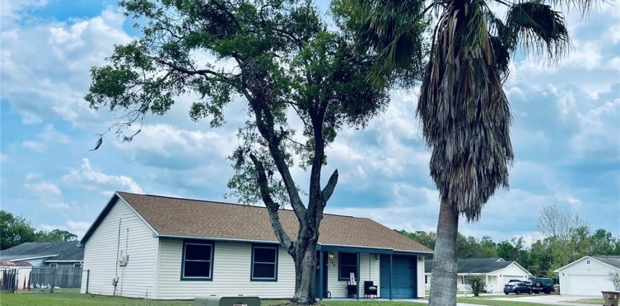 Casa en Kissimmee, Florida 3 dormitorios, 122.07 m2 № 1919021