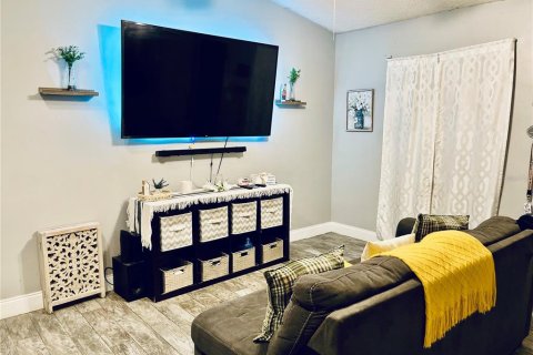 Casa en venta en Kissimmee, Florida, 3 dormitorios, 122.07 m2 № 1919021 - foto 5