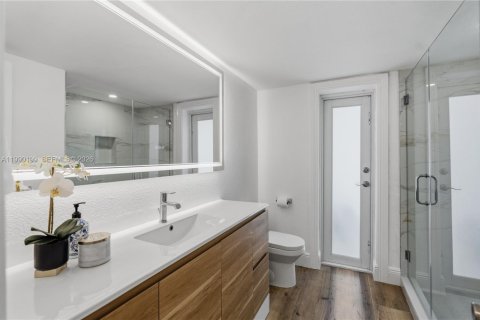 Casa en venta en Miami Lakes, Florida, 3 dormitorios, 173.54 m2 № 2057635 - foto 26