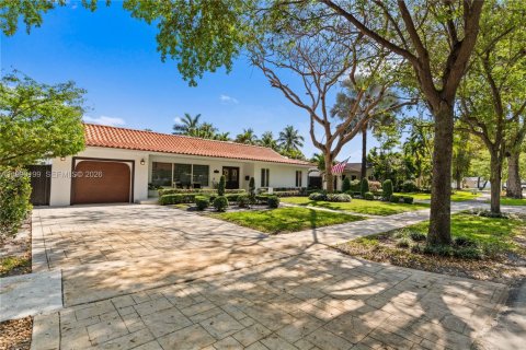 Casa en venta en Miami Lakes, Florida, 3 dormitorios, 173.54 m2 № 2057635 - foto 3