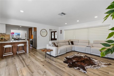 Casa en venta en Miami Lakes, Florida, 3 dormitorios, 173.54 m2 № 2057635 - foto 22