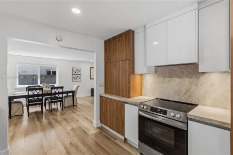 Casa en venta en Miami Lakes, Florida, 3 dormitorios, 173.54 m2 № 2057635 - foto 12