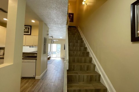 Townhouse in West Palm Beach, Florida 2 bedrooms, 93.65 sq.m. № 2082959 - photo 6