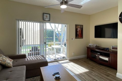 Townhouse in West Palm Beach, Florida 2 bedrooms, 93.65 sq.m. № 2082959 - photo 4