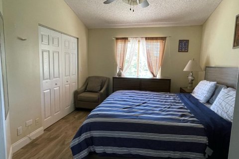 Townhouse in West Palm Beach, Florida 2 bedrooms, 93.65 sq.m. № 2082959 - photo 7