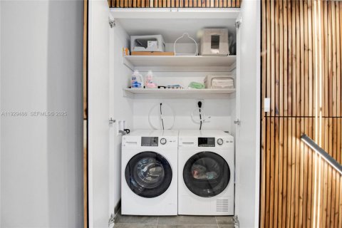 Condominio en venta en Miami Beach, Florida, 1 dormitorio, 89.28 m2 № 1987802 - foto 20