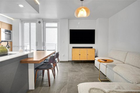 Condominio en venta en Miami Beach, Florida, 1 dormitorio, 89.28 m2 № 1987802 - foto 19