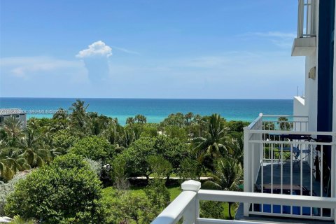 Condominio en venta en Miami Beach, Florida, 1 dormitorio, 89.28 m2 № 1987802 - foto 1