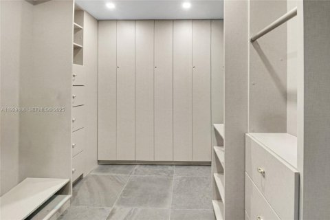 Condominio en venta en Miami Beach, Florida, 1 dormitorio, 89.28 m2 № 1987802 - foto 23