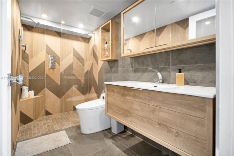 Condominio en venta en Miami Beach, Florida, 1 dormitorio, 89.28 m2 № 1987802 - foto 28