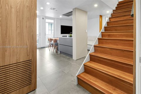 Condominio en venta en Miami Beach, Florida, 1 dormitorio, 89.28 m2 № 1987802 - foto 30