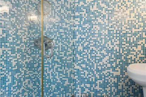 Condominio en alquiler en Miami Beach, Florida, 2 dormitorios, 87.33 m2 № 1979245 - foto 17