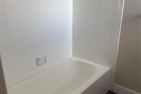 Adosado en alquiler en North Lauderdale, Florida, 2 dormitorios, 125.42 m2 № 2085753 - foto 8
