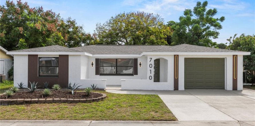 Villa ou maison à Port Richey, Floride 3 chambres, 133.97 m2 № 2423758