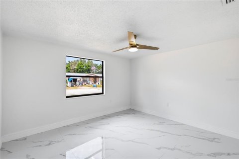 Villa ou maison à vendre à Port Richey, Floride: 3 chambres, 133.97 m2 № 2423758 - photo 25