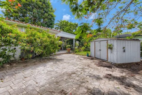 Casa en alquiler en Miami, Florida, 3 dormitorios, 121.79 m2 № 1776388 - foto 26