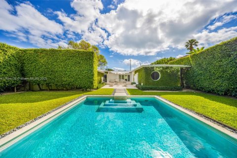 Casa en venta en Miami Beach, Florida, 2 dormitorios № 1711200 - foto 6