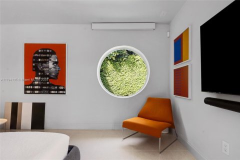 Casa en venta en Miami Beach, Florida, 2 dormitorios № 1711200 - foto 19