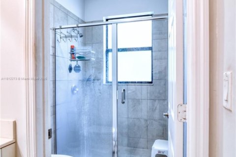 Adosado en venta en Davie, Florida, 3 dormitorios, 160.35 m2 № 1768374 - foto 12