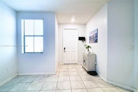 Adosado en venta en Davie, Florida, 3 dormitorios, 160.35 m2 № 1768374 - foto 24