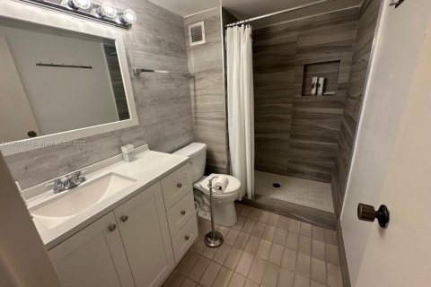 Снять в аренду кондоминиум в Норт-Майами, Флорида 2 спальни, 110.55м2, № 1964572 - фото 8