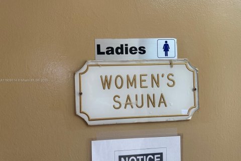 Снять в аренду кондоминиум в Норт-Майами, Флорида 2 спальни, 110.55м2, № 1964572 - фото 16