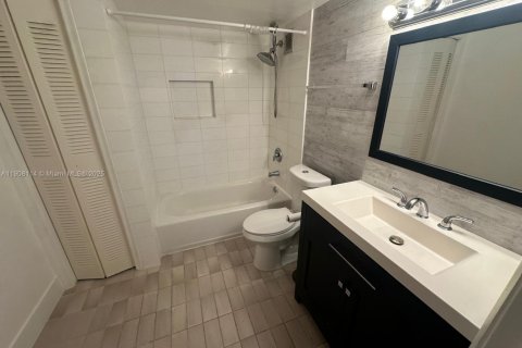 Снять в аренду кондоминиум в Норт-Майами, Флорида 2 спальни, 110.55м2, № 1964572 - фото 19