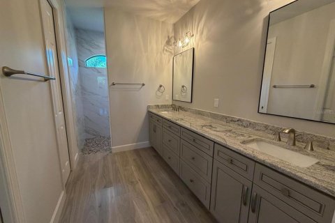 Villa ou maison à louer à Port Charlotte, Floride: 3 chambres, 153.38 m2 № 2412519 - photo 11