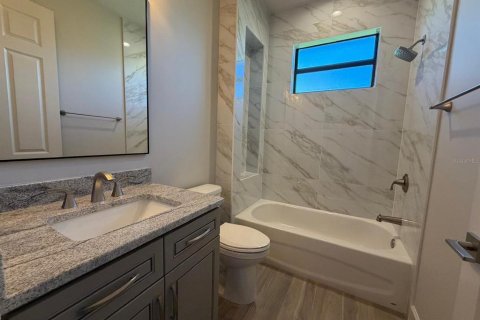 Villa ou maison à louer à Port Charlotte, Floride: 3 chambres, 153.38 m2 № 2412519 - photo 13