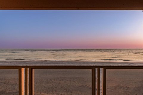 Купить таунхаус в Трежер-Айленд, Флорида 3 комнаты, 125.42м2, № 1591272 - фото 2