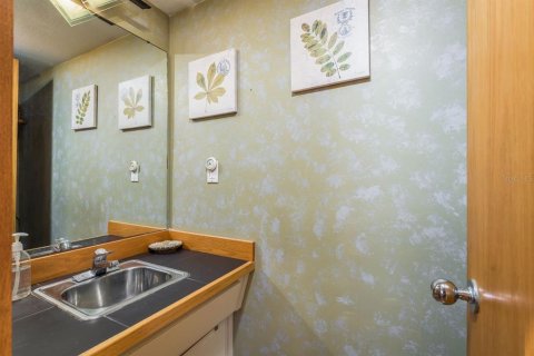 Купить таунхаус в Трежер-Айленд, Флорида 3 комнаты, 125.42м2, № 1591272 - фото 17