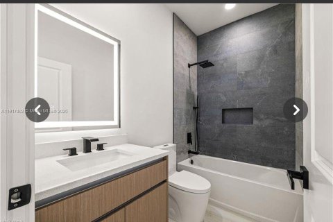 Купить виллу или дом в Лихай-Эйкерс, Флорида 3 спальни, № 1973745 - фото 15