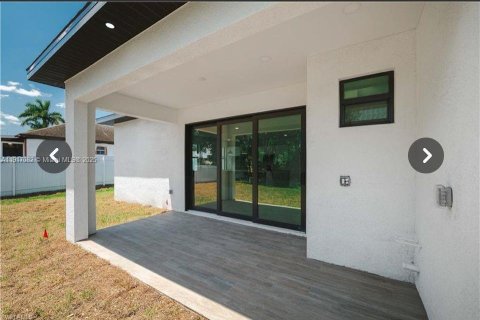 Купить виллу или дом в Лихай-Эйкерс, Флорида 3 спальни, № 1973745 - фото 16