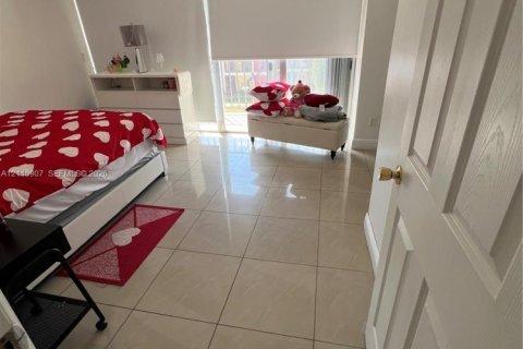 Copropriété à vendre à Miami, Floride: 3 chambres, 149.57 m2 № 2431301 - photo 12