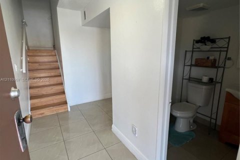 Copropriété à vendre à Miami, Floride: 3 chambres, 149.57 m2 № 2431301 - photo 29