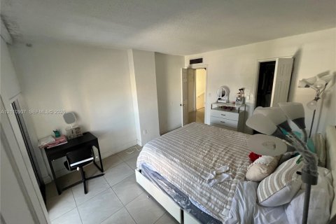 Copropriété à vendre à Miami, Floride: 3 chambres, 149.57 m2 № 2431301 - photo 19