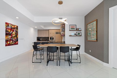 Copropriété à vendre à Sunny Isles Beach, Floride: 2 chambres, 195.65 m2 № 1686124 - photo 4