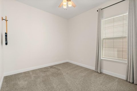 Villa ou maison à vendre à Kissimmee, Floride: 3 chambres, 204.57 m2 № 2348003 - photo 14
