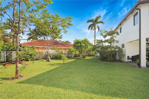 House in Miramar, Florida 5 bedrooms, 307.04 sq.m. № 1892794 - photo 11