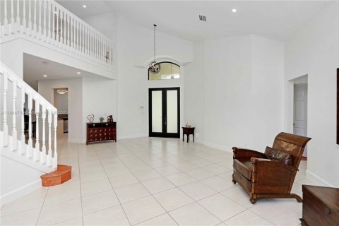 House in Miramar, Florida 5 bedrooms, 307.04 sq.m. № 1892794 - photo 20
