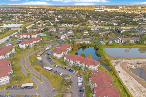 Copropriété à vendre à Orlando, Floride: 2 chambres, 98.66 m2 № 1530327 - photo 4