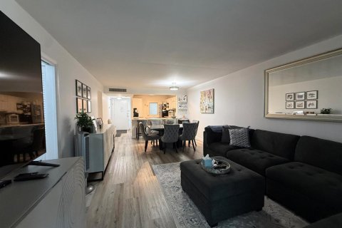 Condo in Boca Raton, Florida, 3 bedrooms  № 2184798 - photo 17